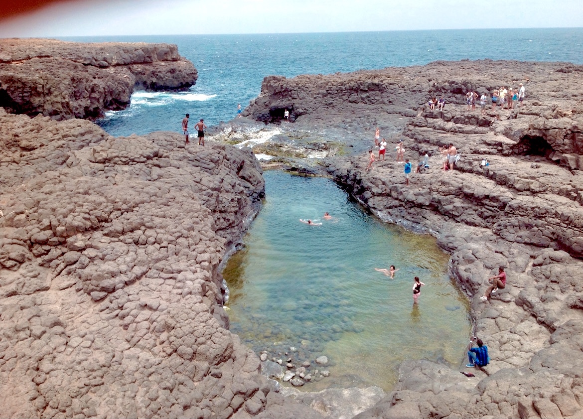 Le trou de Buracona sur l'île de Sal au Cap Vert
