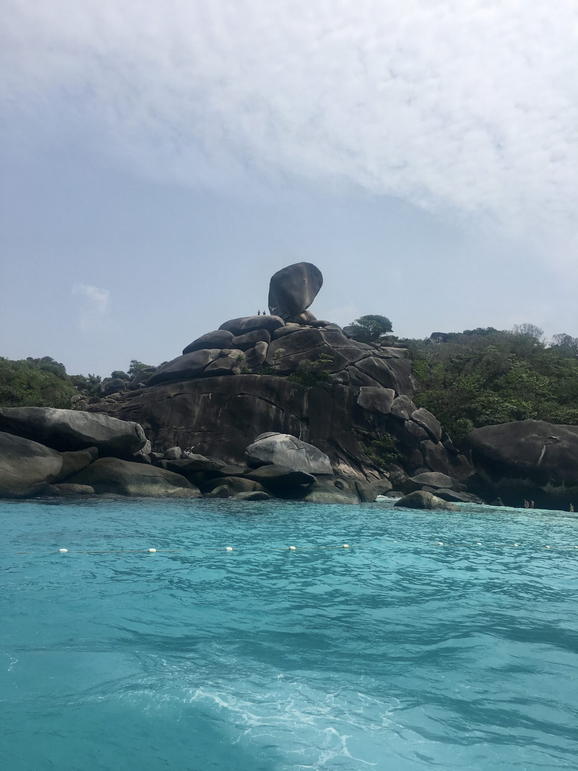 îles Similan en Thailande rocher en équilibre 