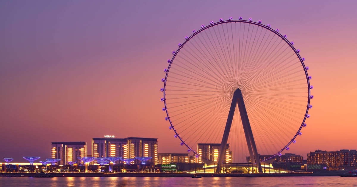 Une des activités à faire à Dubai, la grande roue situé à Blue waters