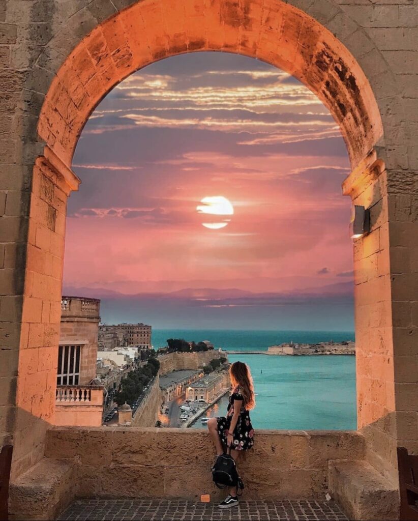 Un des lieux instagrammables à Malte, la ville fortifiée de La Valette