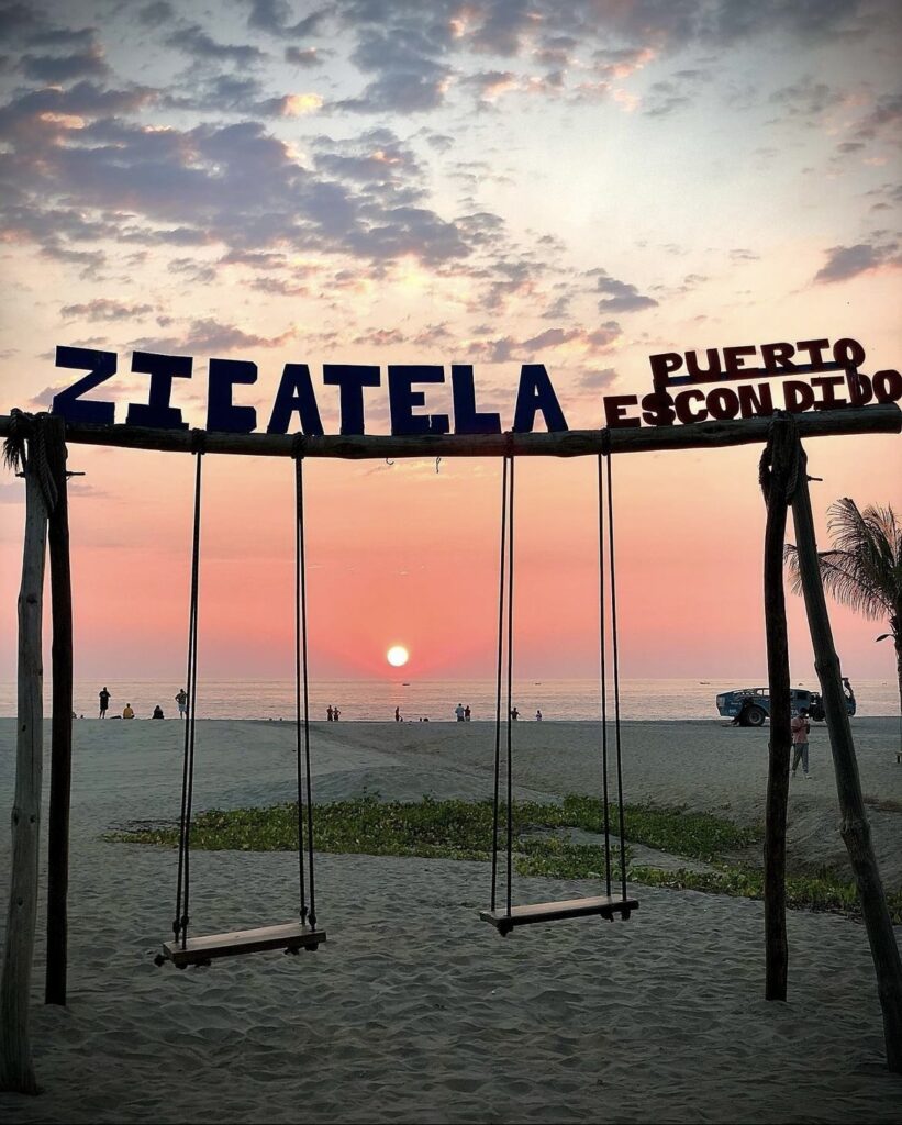 Plage de Zicatela à Puerto Escondido 