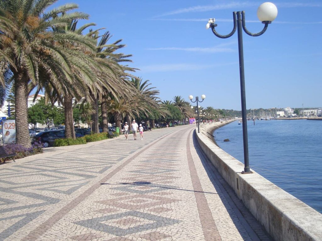 Quartier à visiter à Faro au Portugal : Quartier de la Ribeirinha