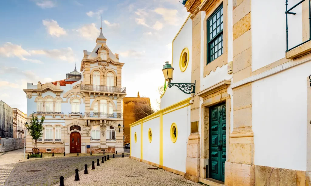 Le centre historique de Faro, dans le sud du Portugal